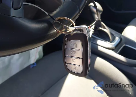 2020 Hyundai Ioniq Hybrid Se from USA, damaged, VIN KMHC75LC3LU231575